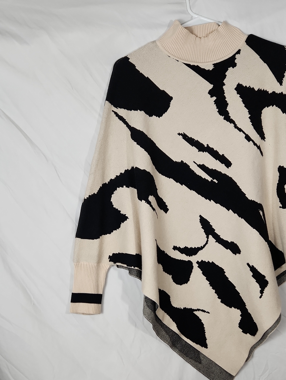 Cream & Black Animal-Print Poncho Sweater with Mock Neck - Picture 4 of 8